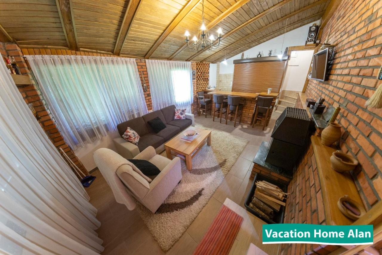 Vacation Home Alan 2 Kulen Vakuf Kültér fotó