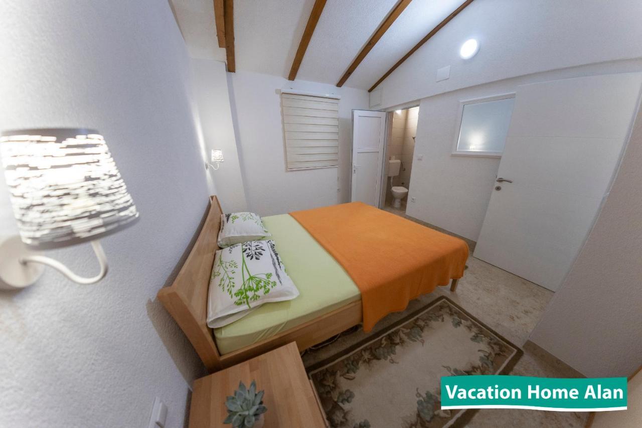 Vacation Home Alan 2 Kulen Vakuf Kültér fotó