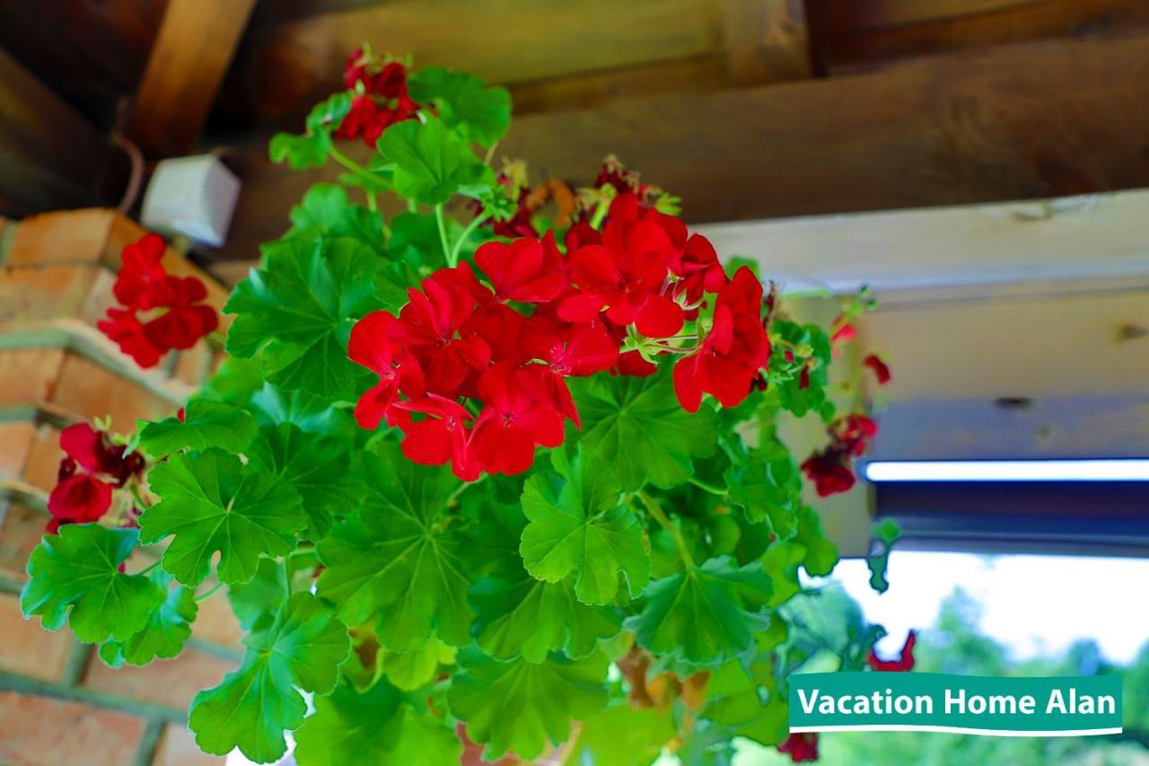 Vacation Home Alan 2 Kulen Vakuf Kültér fotó