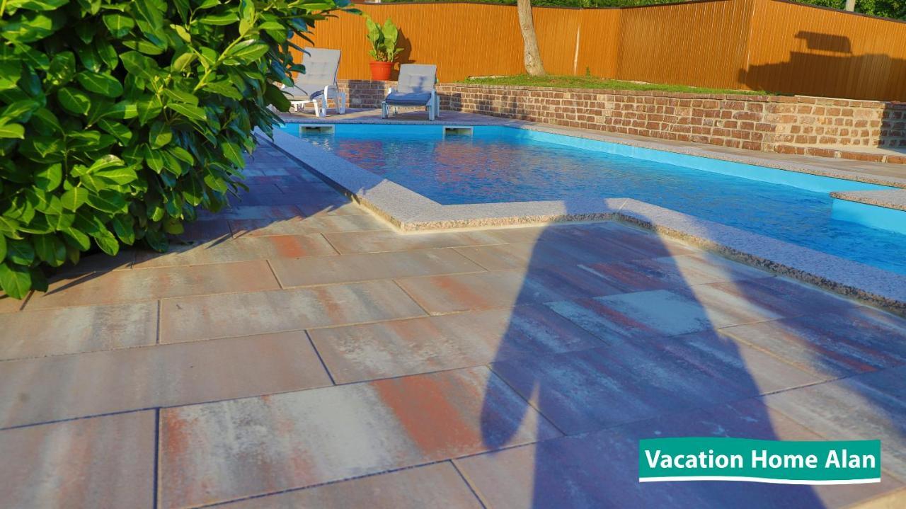 Vacation Home Alan 2 Kulen Vakuf Kültér fotó