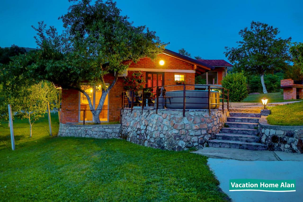 Vacation Home Alan 2 Kulen Vakuf Kültér fotó