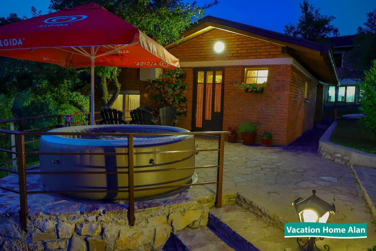 Vacation Home Alan 2 Kulen Vakuf Kültér fotó